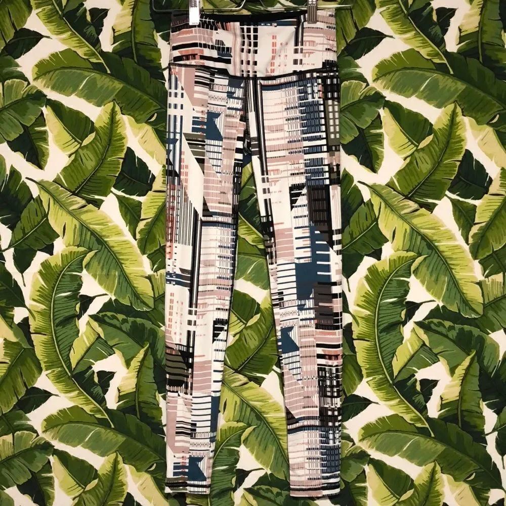 NWOT Victoria Sport By Victoria’s Secret Leggings